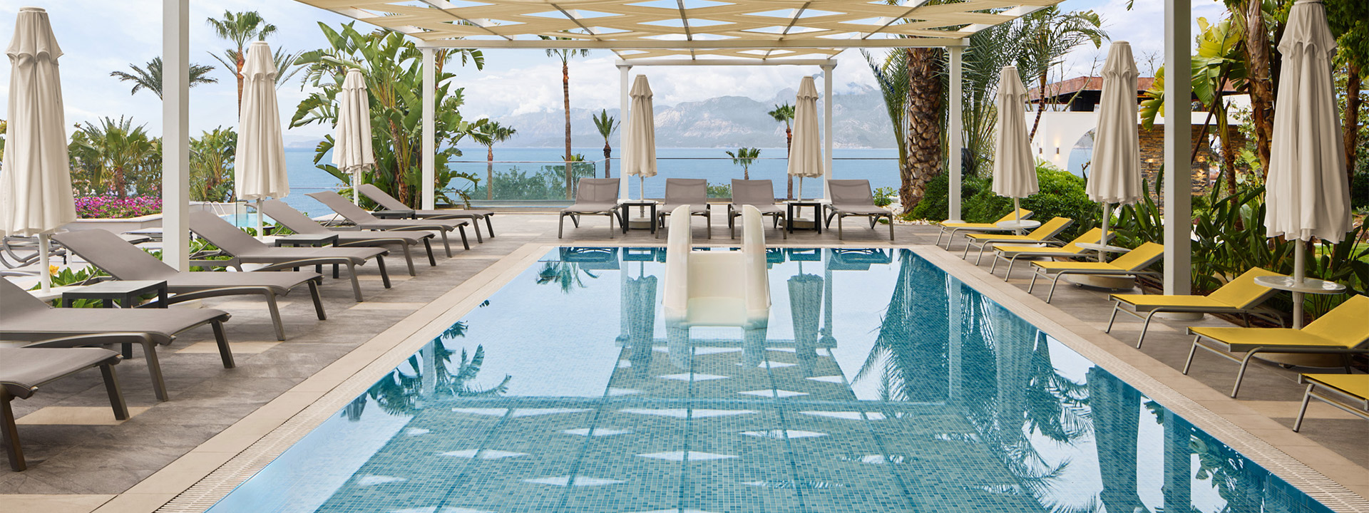 Akra Antalya Kids Pool Card2