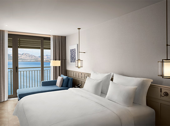 Akra Antalya Mediterrian Suit Card