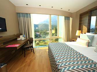 Akra Kemer Kara Manzaralı Superior Room Slider Card 2 M