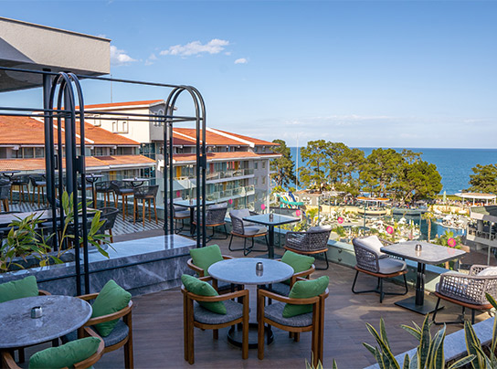 Akra Kemer Luna Teras Bar Card