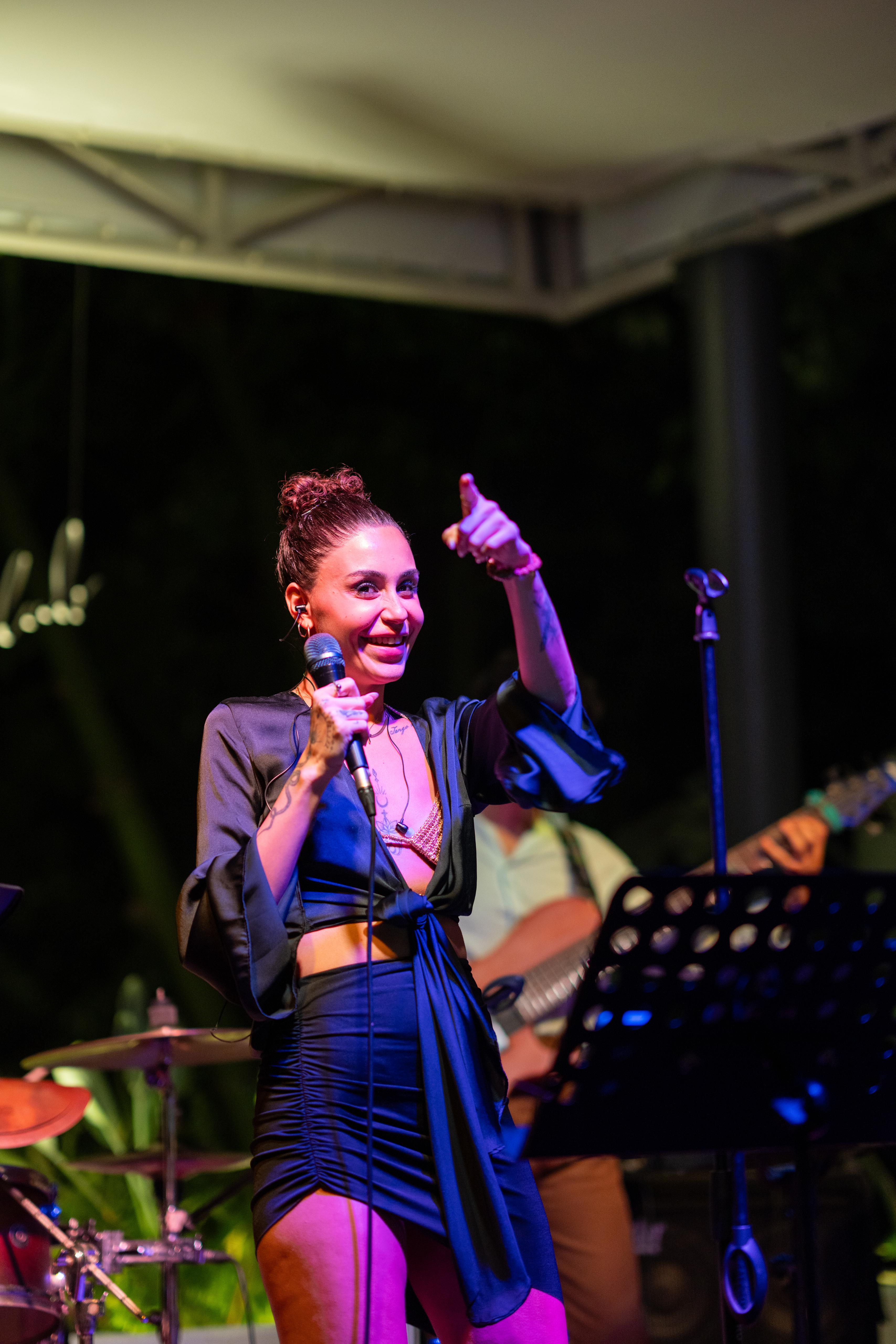 Ezgi Alaş Min