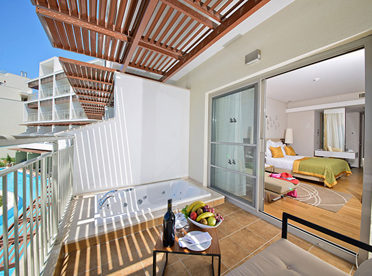 Akra Hotels Jakuzili Yetişkin Standart Oda (1) Card