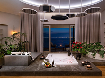Akra Hotels Ocean Suite Card 2 M