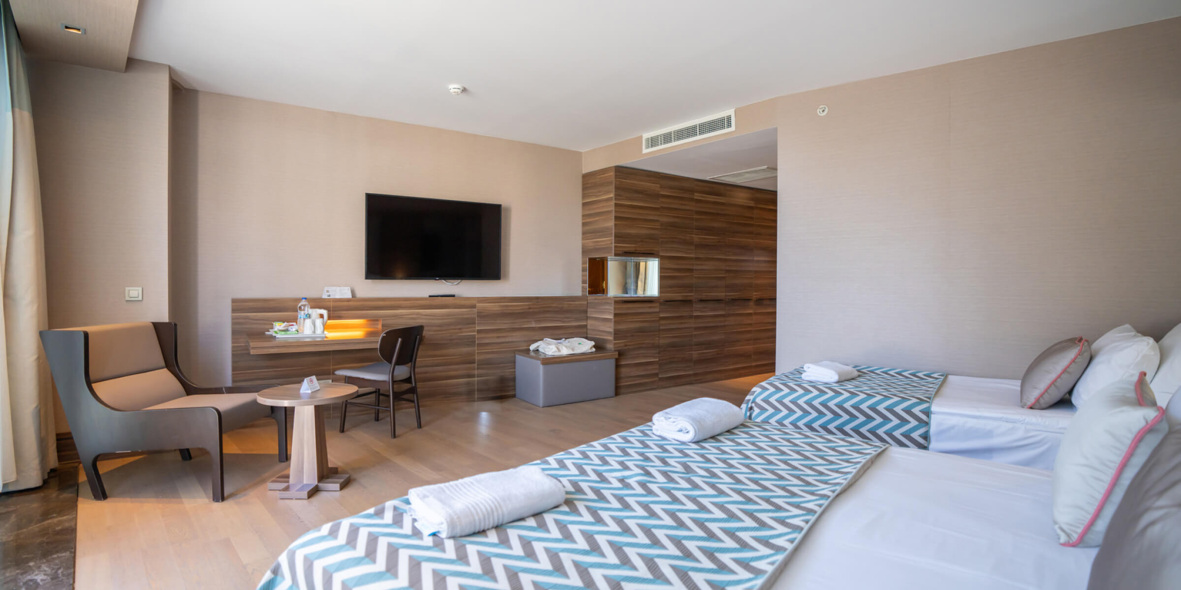 Akra Oteller Kemer Odalar Deluxe Deniz Manzaralı Galeri Desktop1